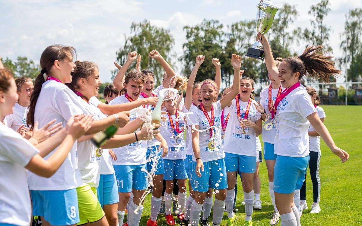 ŽNK Osijek pionirke U15 prvakinje 1.HNLŽ
